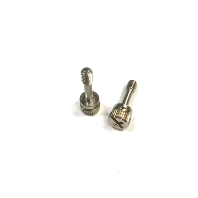 O sulco serrilhou os parafusos que prisioneiros feitos sob encomenda M4x16 onze Shaped não sai