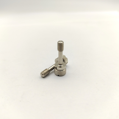 Parafusos cativos recartilhados em aço inoxidável A2 com fenda Phillips/Fenda Combinada