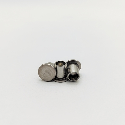 Rebites semi-tubulares de aço inoxidável 304 com cabeça chata DIN 7340 M3-M8