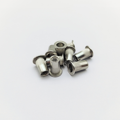 Nozes de rivetas de aço inoxidável 304 M4 a M8 para painéis finas