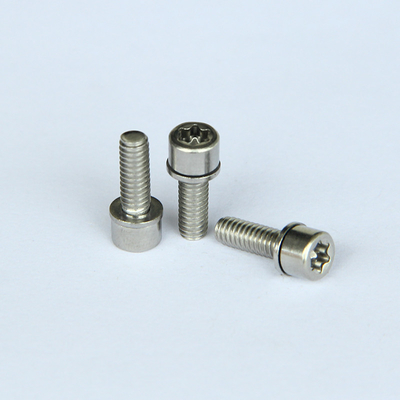 M4x6 parafusos dirigidos frios, soquete Pan Head Screw de SS316 Hexalobular