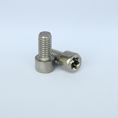M4x6 parafusos dirigidos frios, soquete Pan Head Screw de SS316 Hexalobular